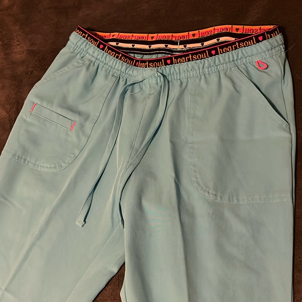 NWOT scrub bottoms
